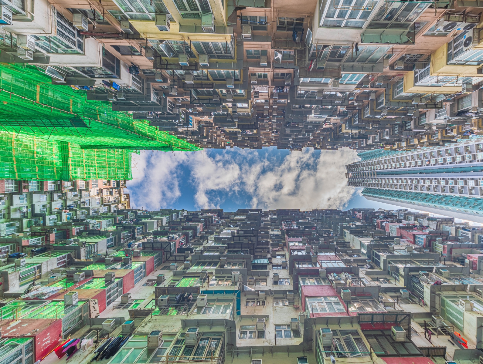 Urban Canyon - Andy Soar